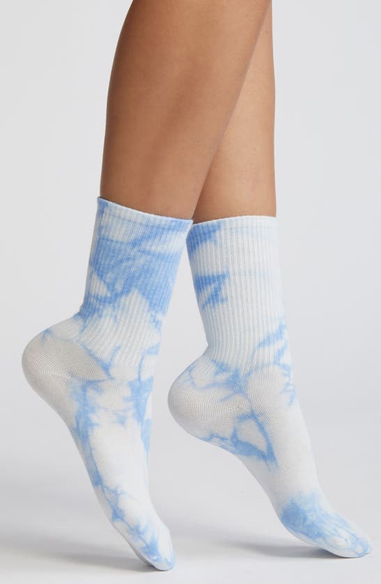 Casa Clara Tie Dye Cotton Crew Socks In Blue Swirl