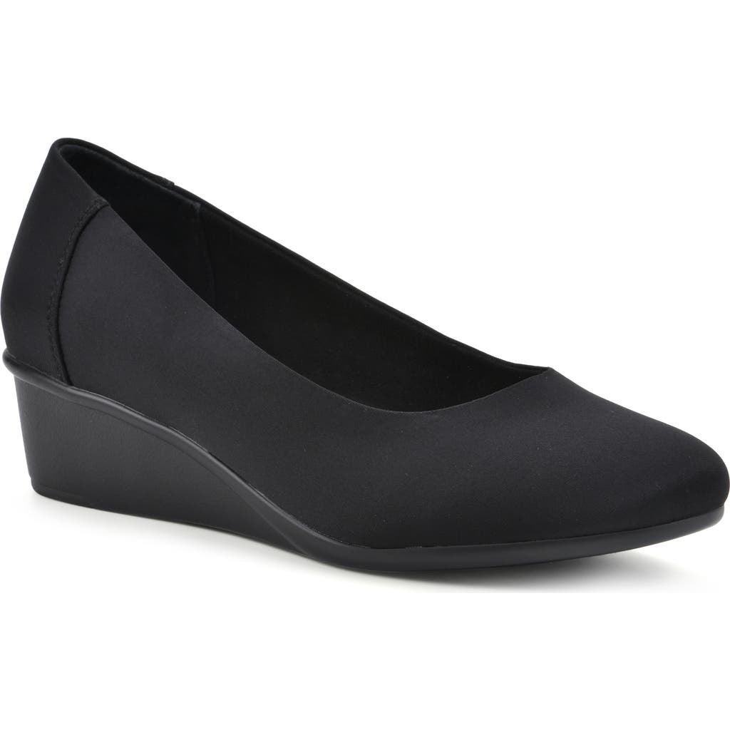 Cliffs By White Mountain Boldness Womens Solid Man Made Wedge Heels In Black/nylon