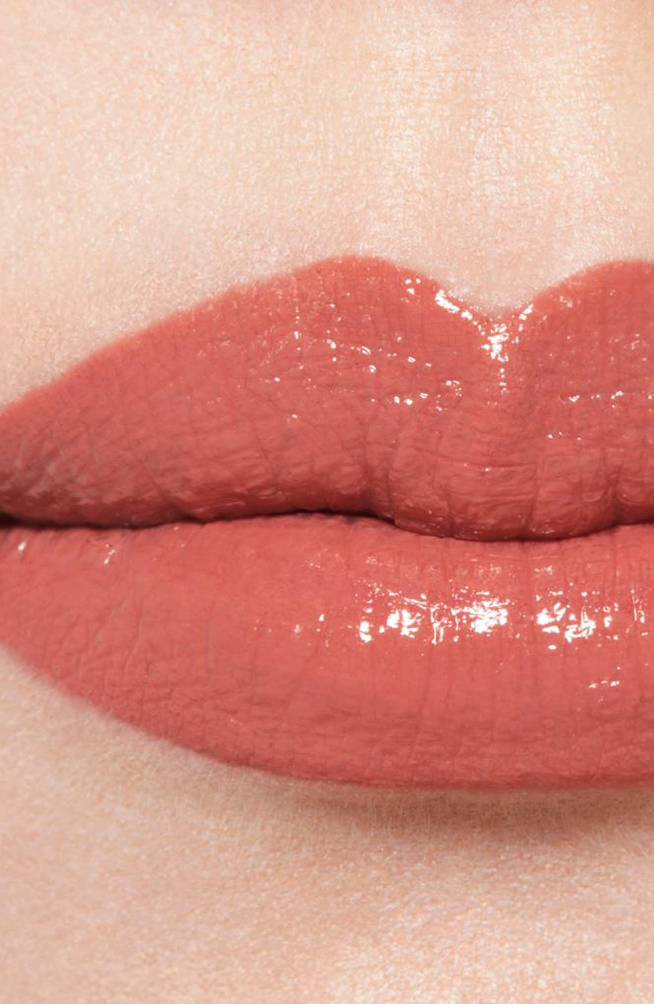 peach lipstick shades for fair skin