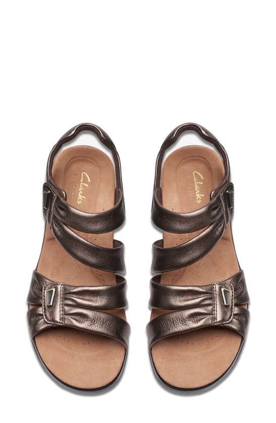 Clarks Kitly Ave In Bronze Leather