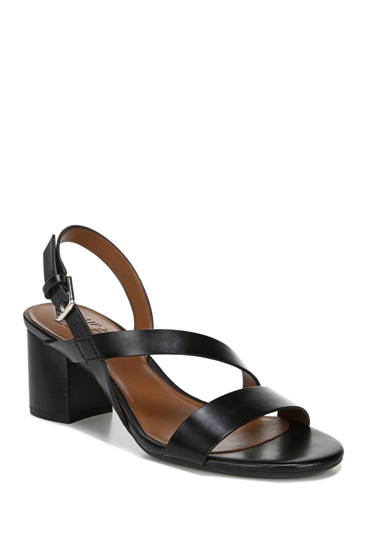 naturalizer wide width sandals