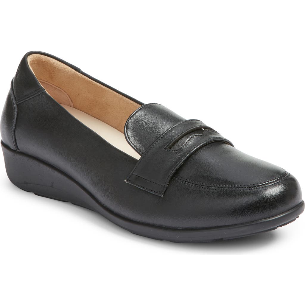 Propét Yetta Penny Loafer In Black