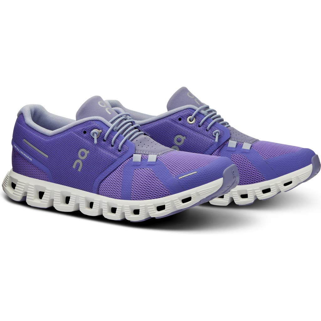 On Cloud 5 Running Shoe In Blueberry/feather