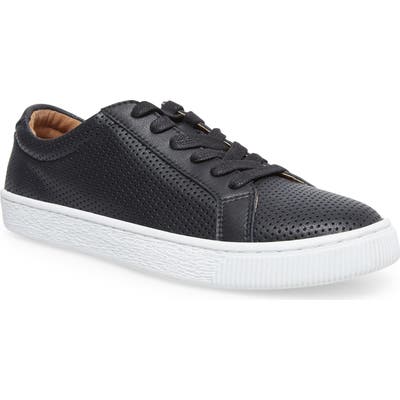 Steve Madden Offshore Low Top Sneaker