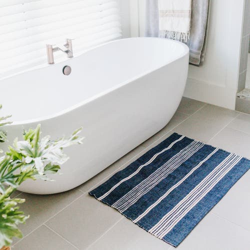 Creative Women Aden Bath Mat In Navy/natural