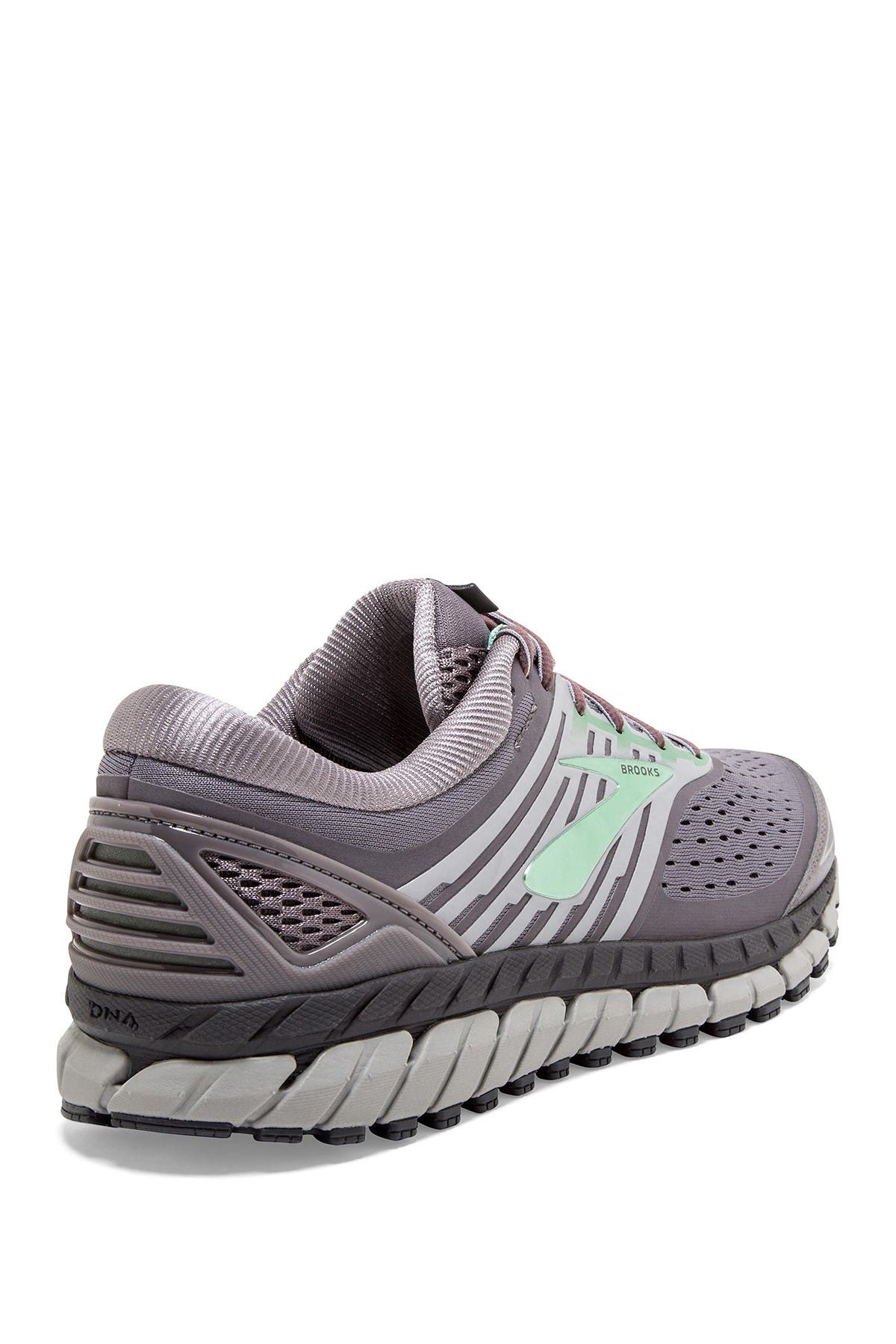 brooks ariel 18