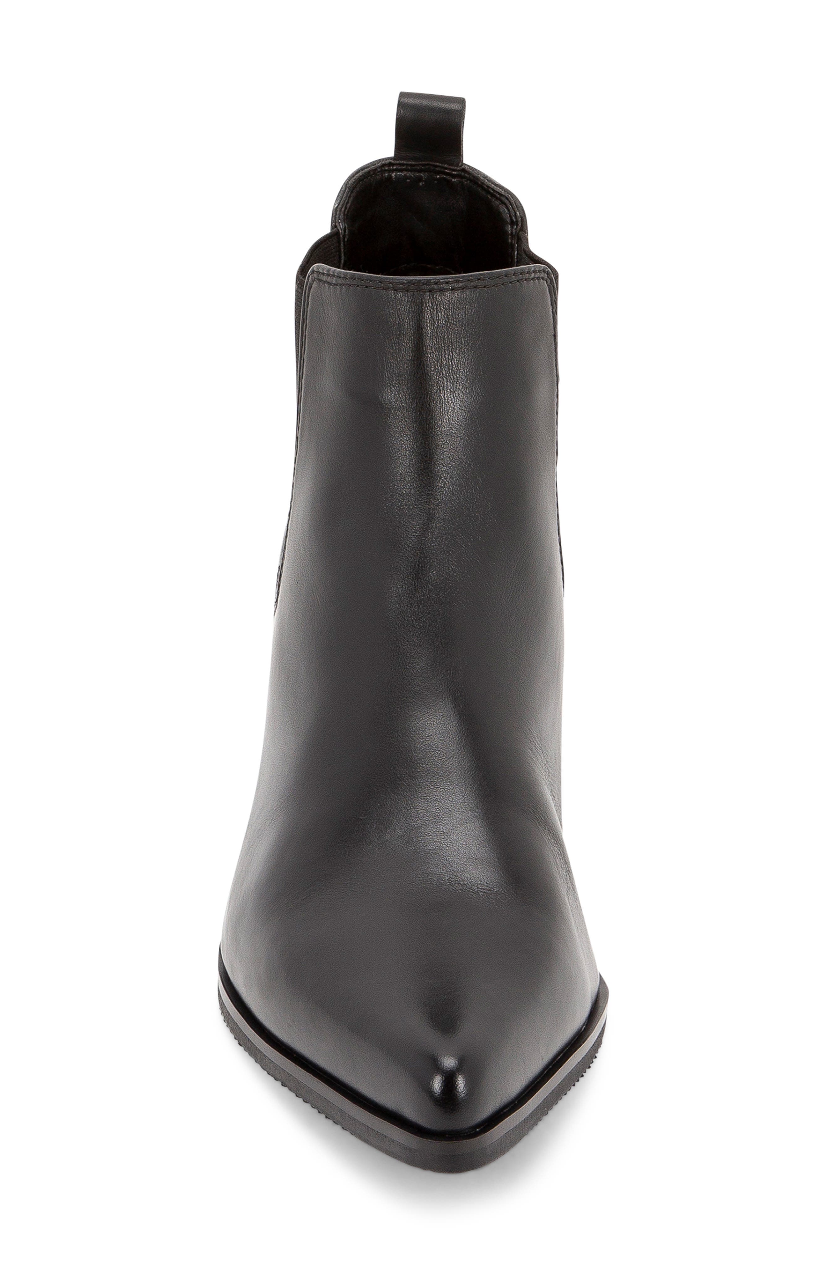 emelia waterproof chelsea bootie blondo