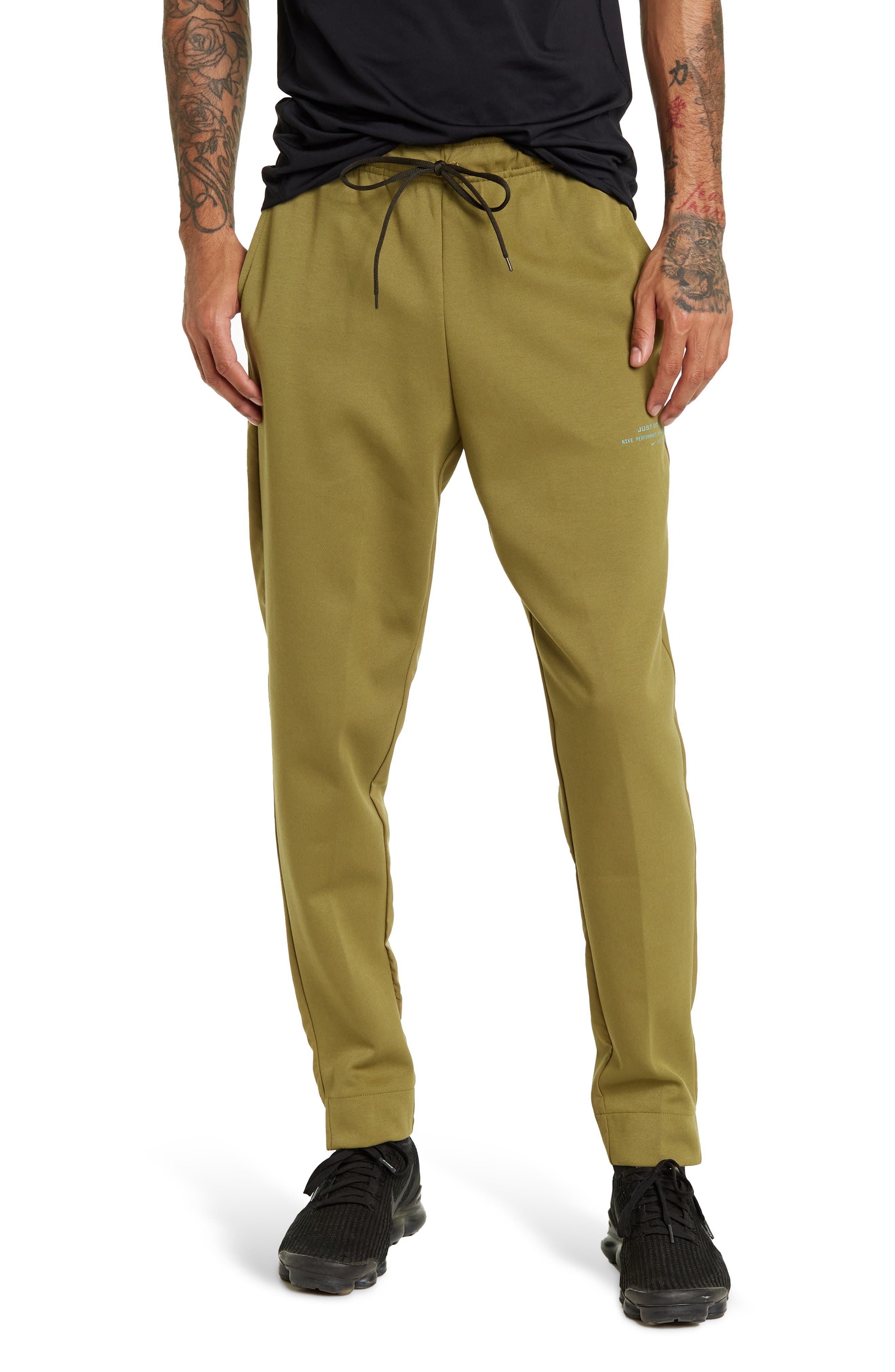 nike training dry tapered fleece sweatpants in khaki