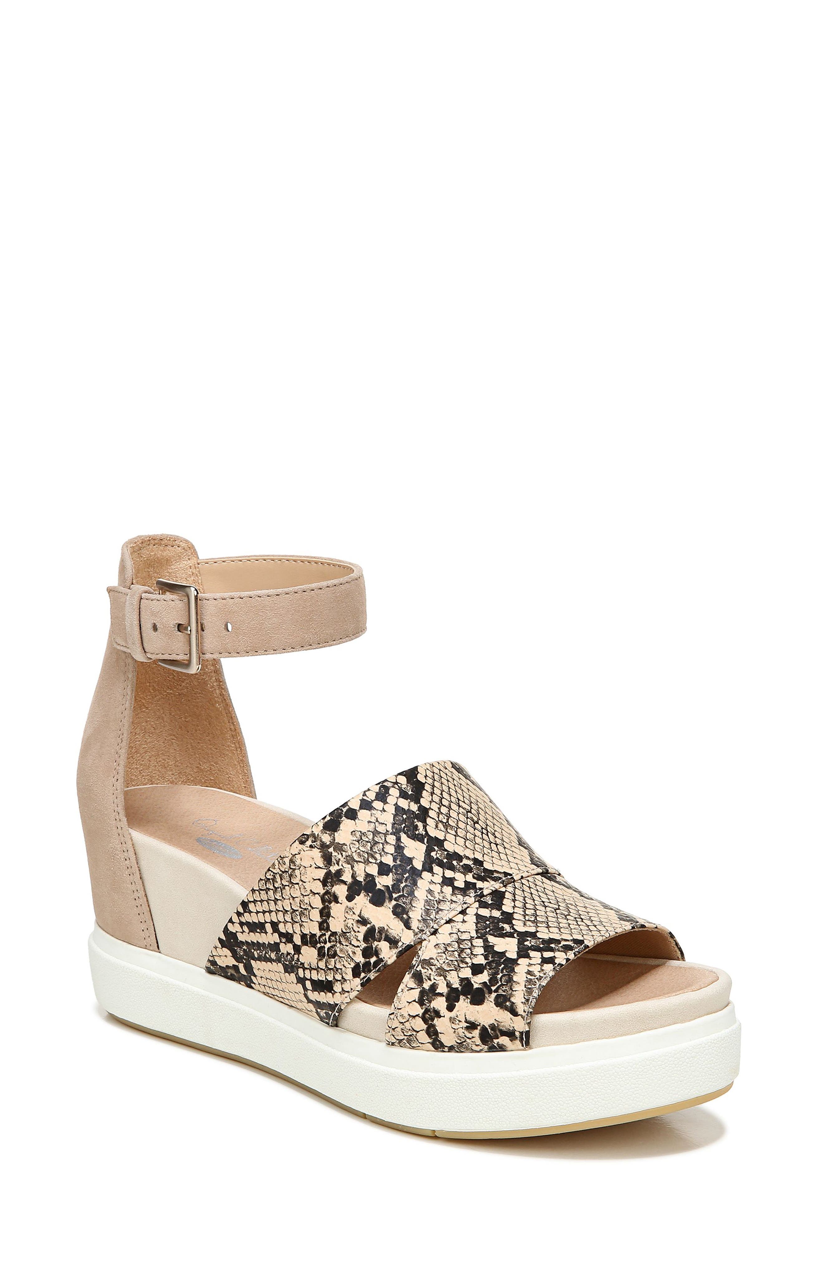 dr scholls social wedge sandal