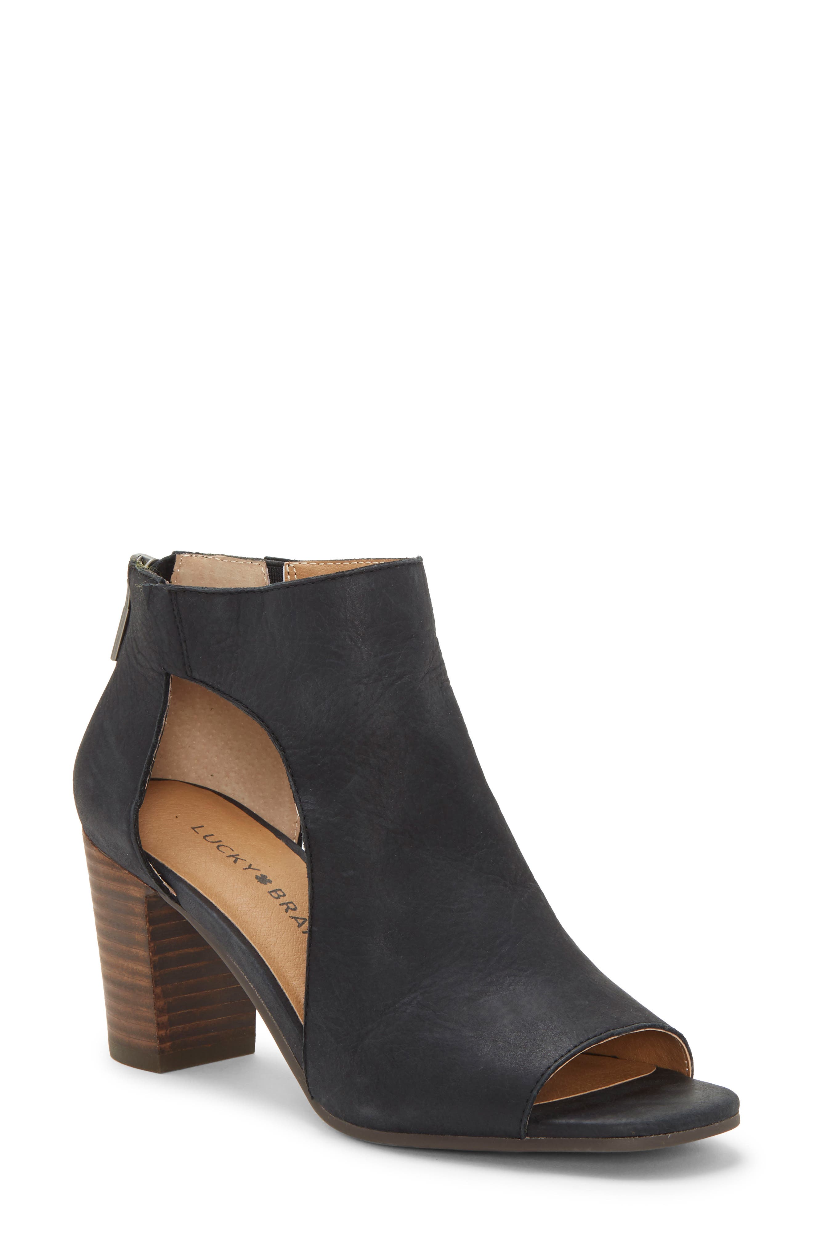 Lucky Brand Udine Shield Sandal, Black