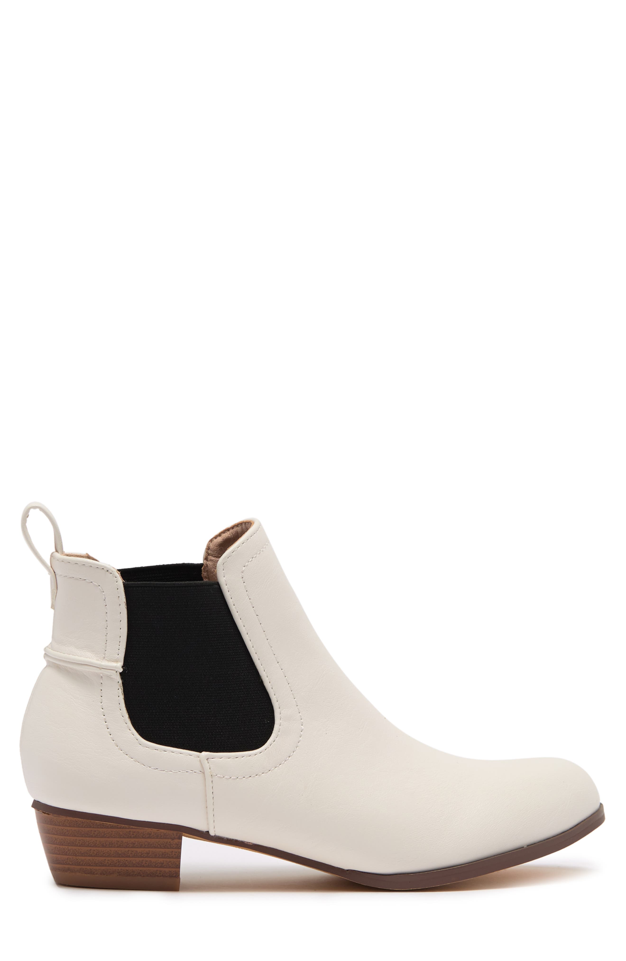 chase ankle boot