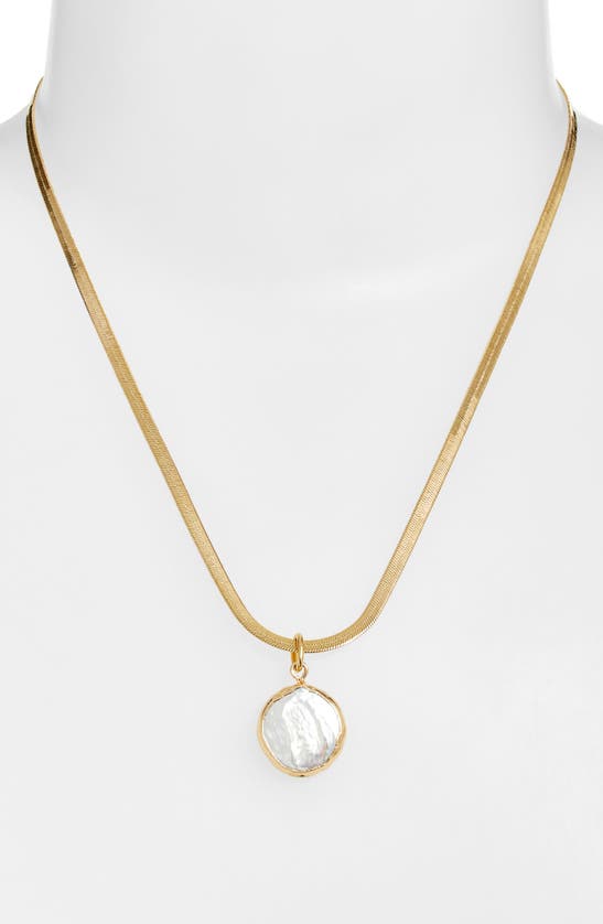 Shop Set & Stones Serina Pendant Necklace In Gold