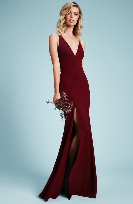 Click to view more detailed imagery on our partner's website Dress The Population Iris Slit Crepe Gown In Burgundy