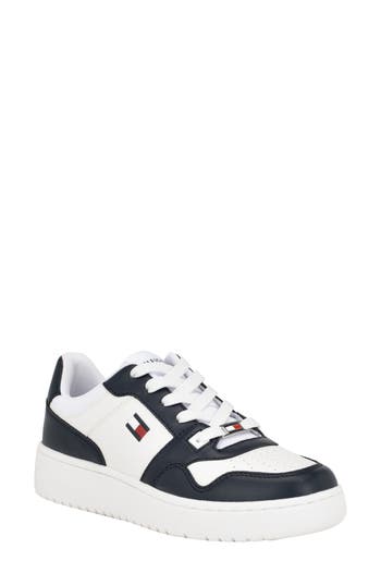 Tommy Hilfiger Twigye Sneaker In White/navy