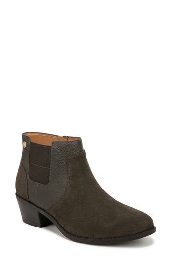 Vionic Finn Bootie In Dark Khaki