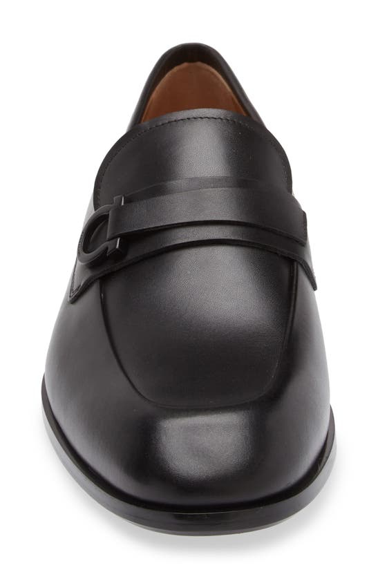 Shop Ferragamo Florio Loafer In Nero New Biscotto