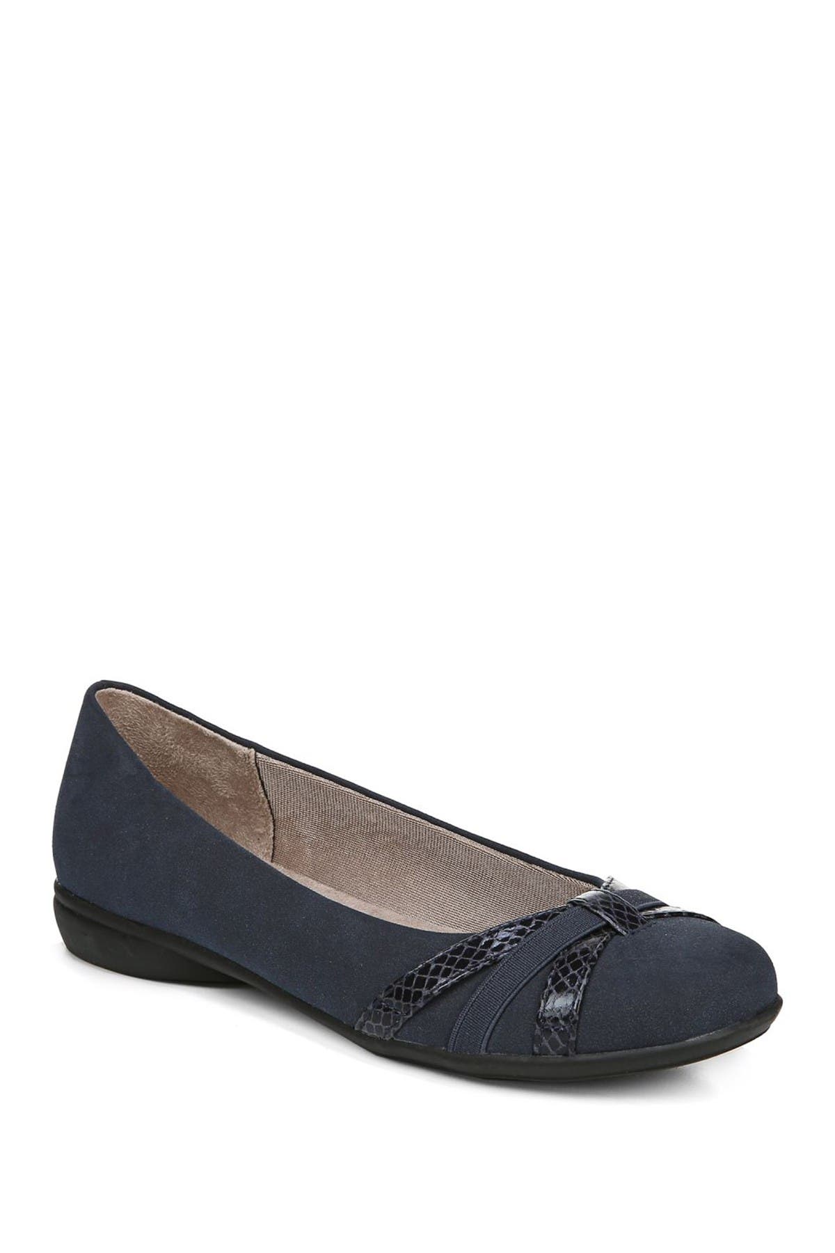 lifestride abigail women's flats