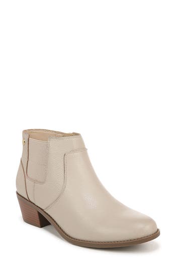 Vionic Finn Bootie In Oatmeal