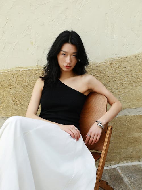 Gobi Mongolian Cashmere Cashmere Silk Sleeveless Asymmetric Top In Black