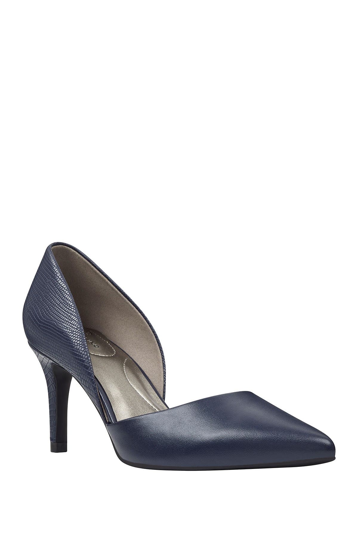 bandolino navy pumps