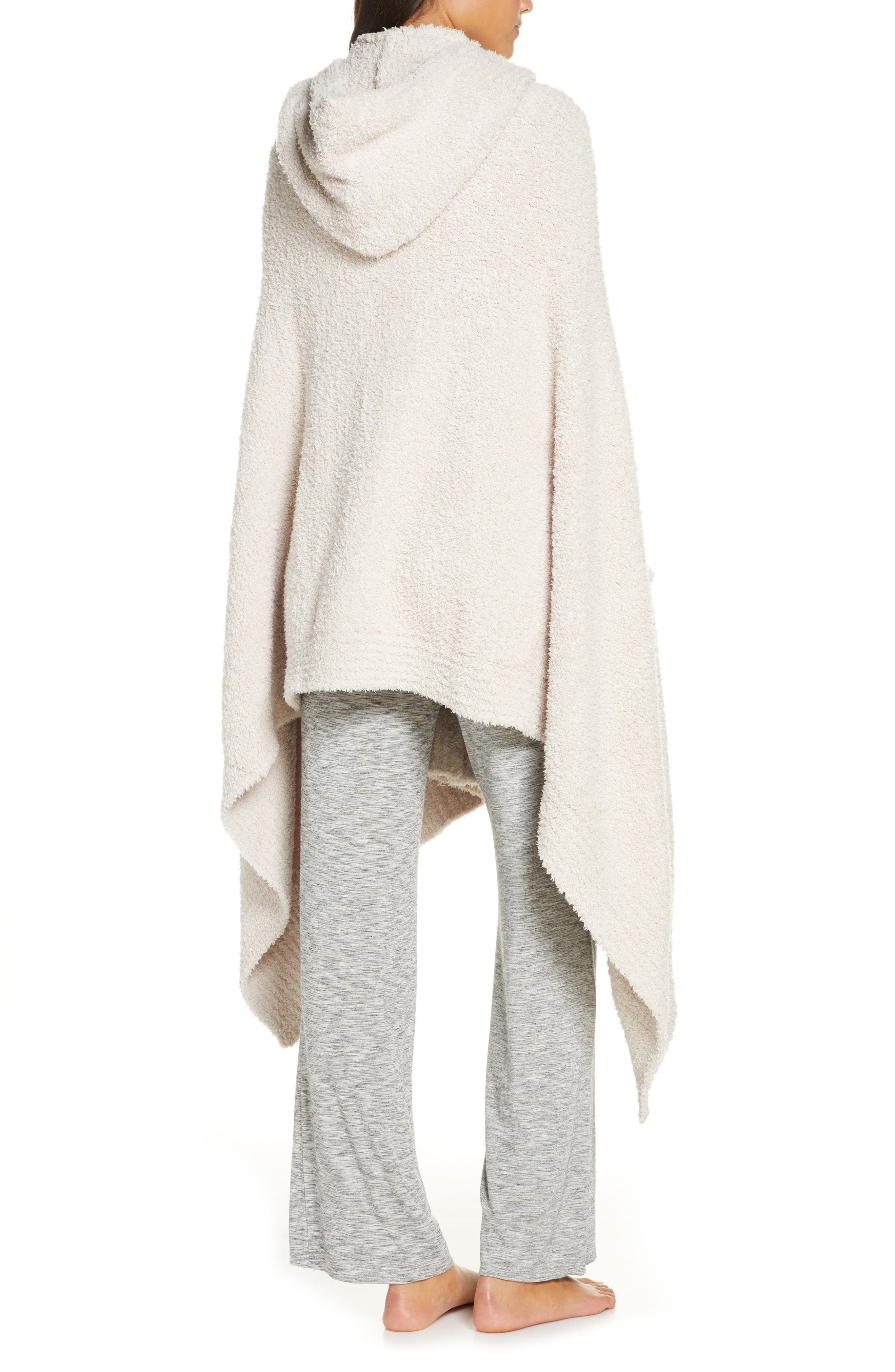 barefoot dreams wrap with pockets