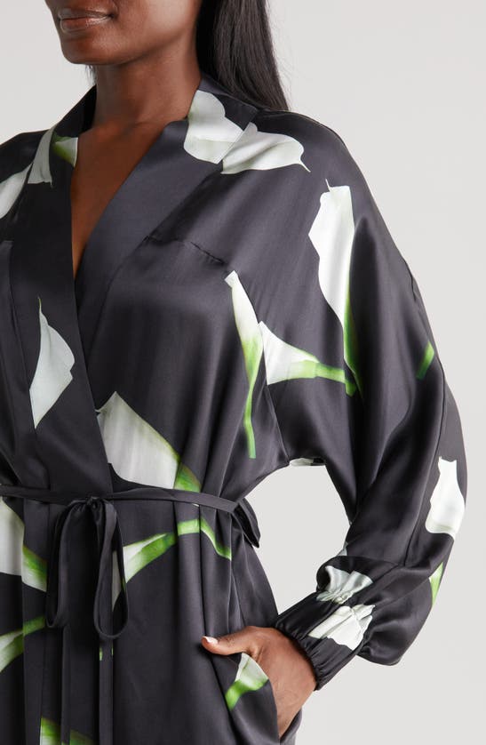 Shop Lunya Washable Silk Robe In Floating Lily Large
