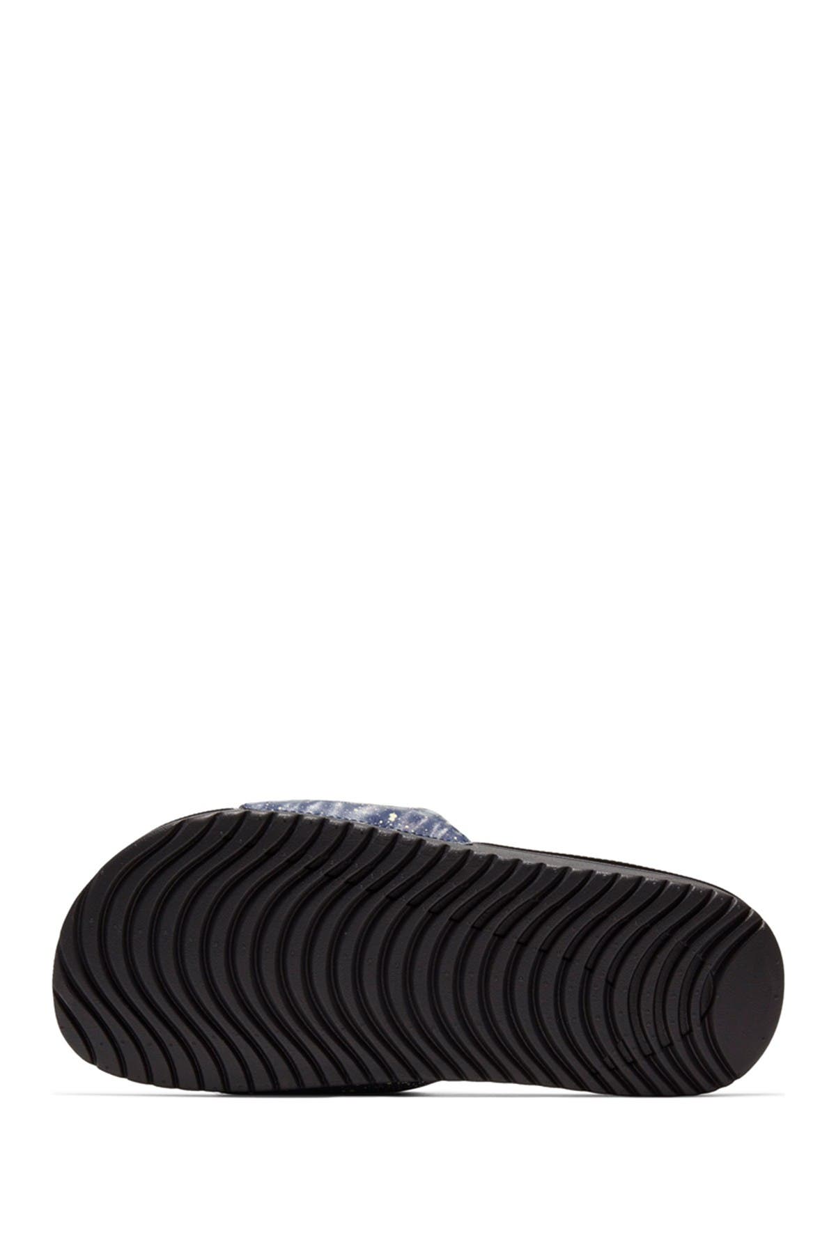 nike kawa glow slides