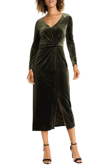 Maggy London Long Sleeve Velvet Midi Dress In Rosin