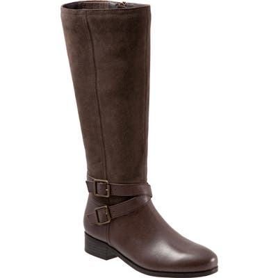 Trotters Larkin Knee High Boot Regular Calf- Brown