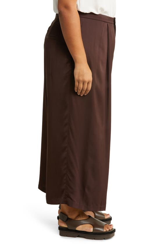 Vince Satin Pleated-front Wide-leg Crop Pants In Blk Truffle