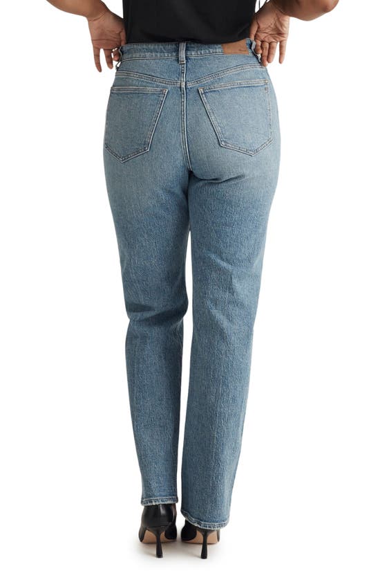 Shop Madewell The Curvy '90s Straight Leg Jeans In Rondell Wash