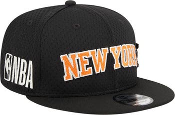 Men's New York Knicks New Era Black On Black 9FIFTY Snapback Hat