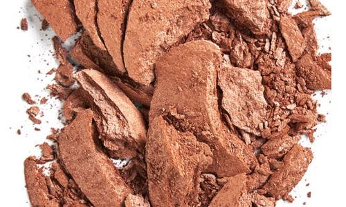 Shop Gee Beauty Baked Bronzing Powder In Golden Glow