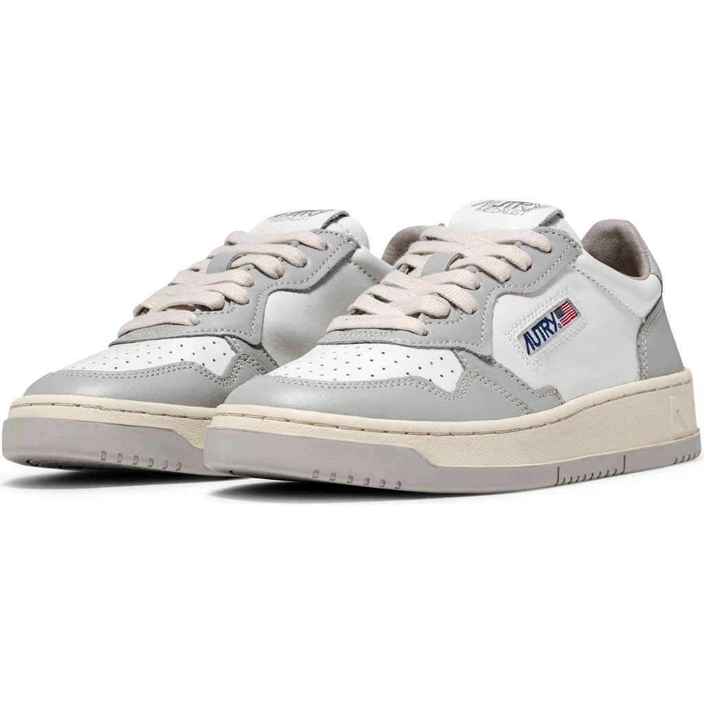 Autry Medalist Low Sneaker In Leat/leat Vapor