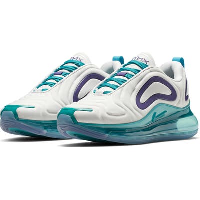 Nike Air Max 720 Sneaker