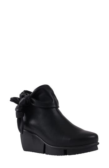 Good Choice New York Lavan Wedge Knot Bootie In Black