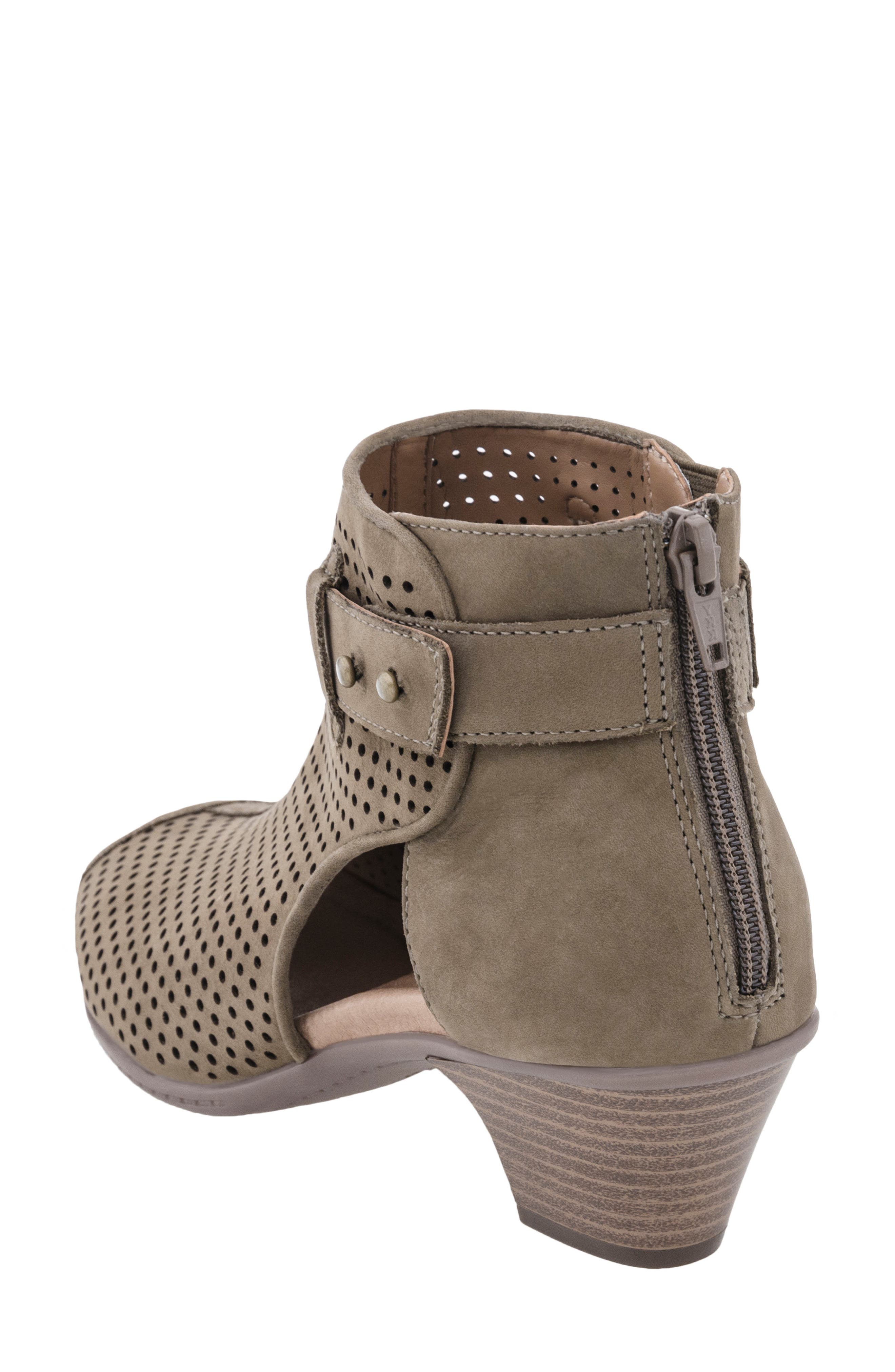 earth intrepid bootie