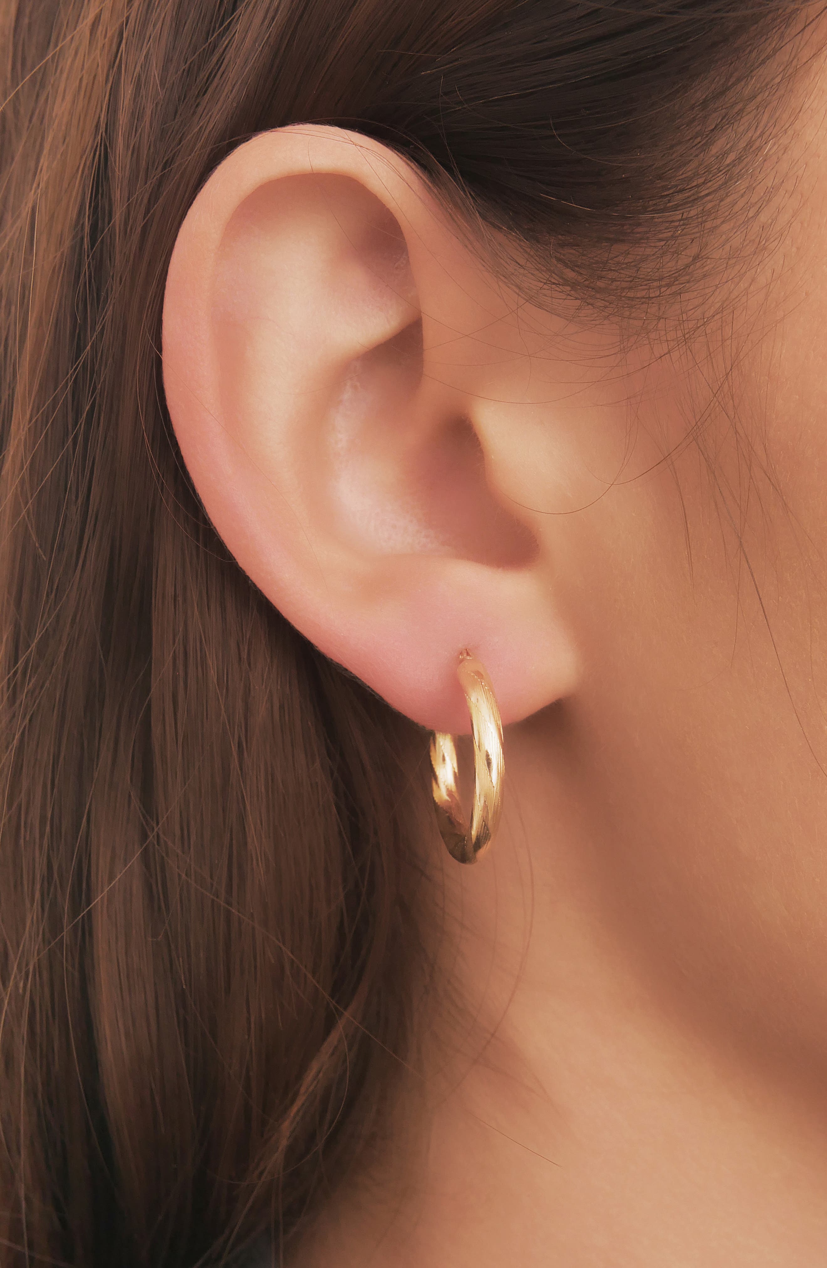 14k White Gold Textured Hoop Earrings
