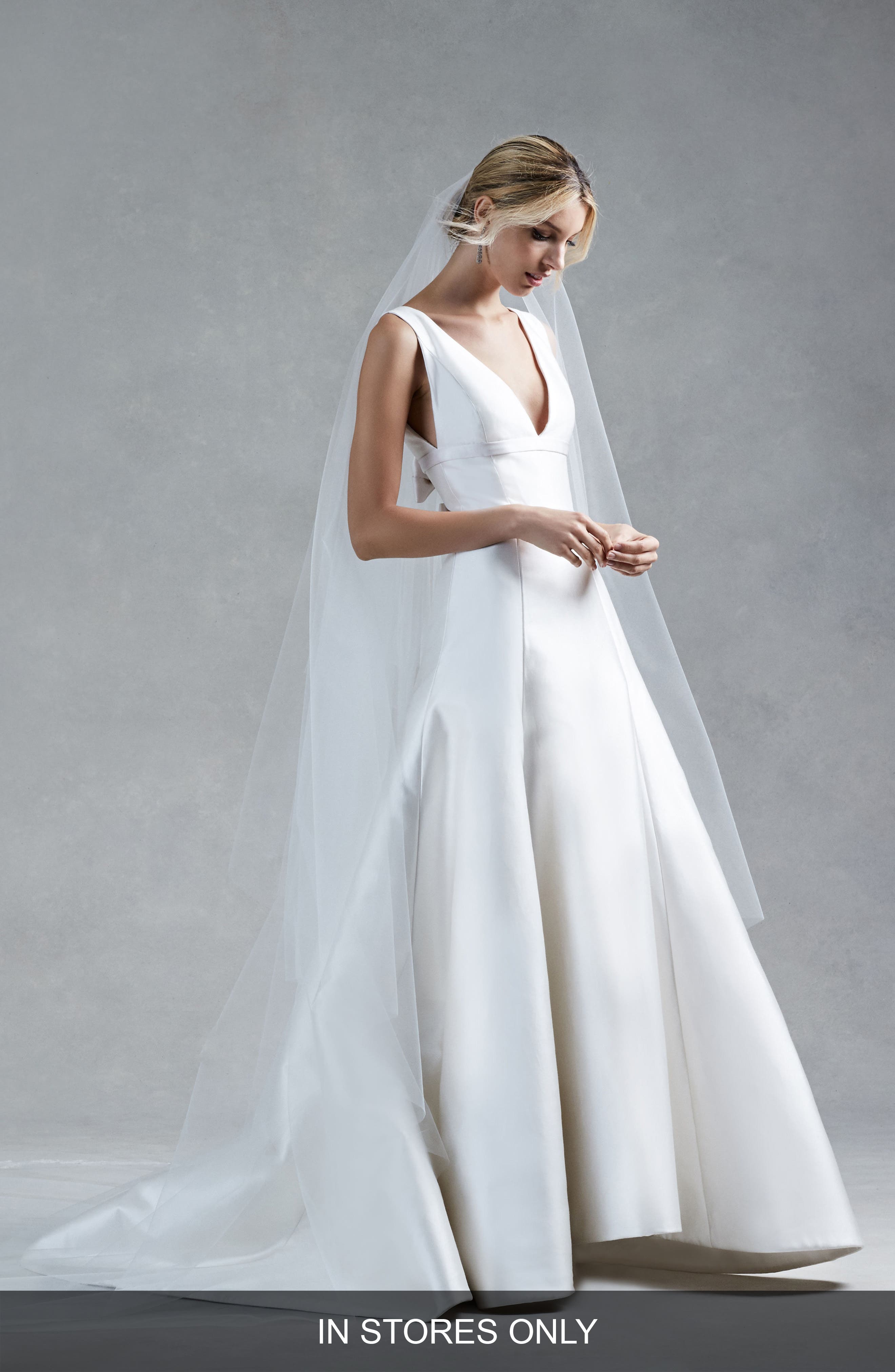 Oscar De La Renta Hope V Neck Silk Mikado Trumpet Gown Nordstrom