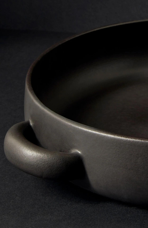 Gharyan Stoneware Large Serving Plate With Handles In Black