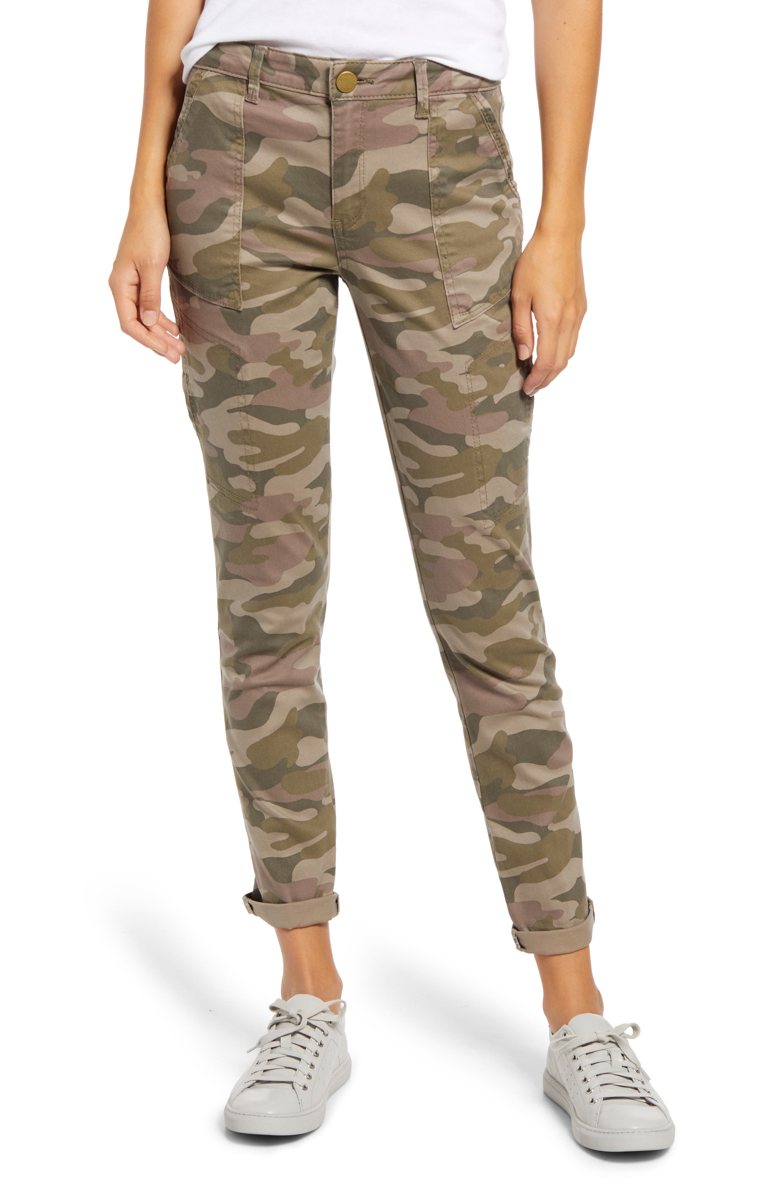 camo pants with white stripe