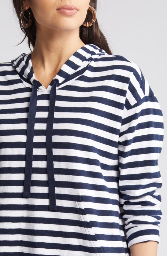 Shop Caslon (r) Organic Cotton Hoodie In Navy Blazer White Charm Stripe