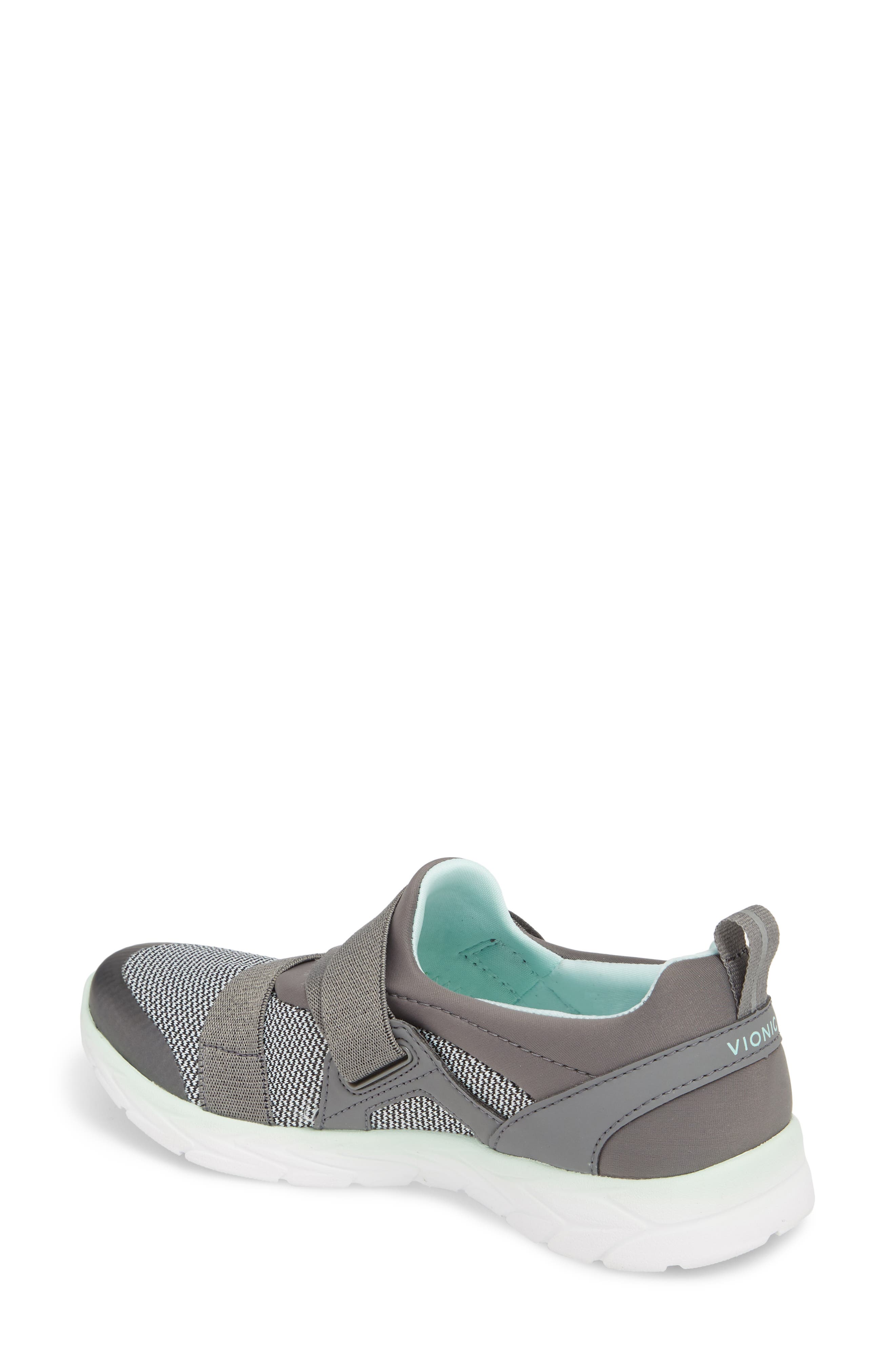 vionic dash slip on sneaker