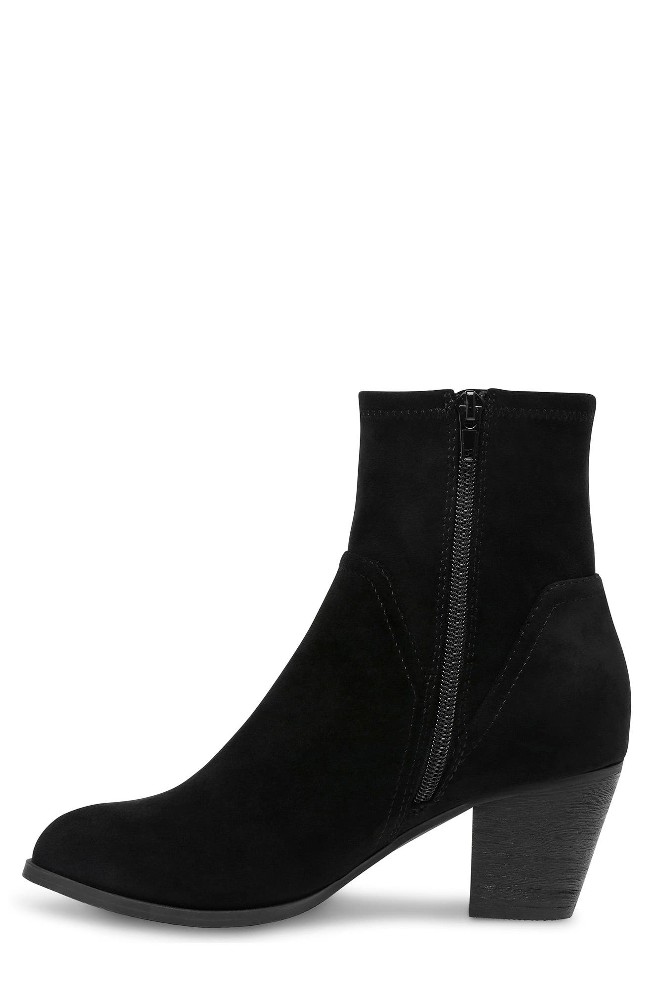 dv black booties
