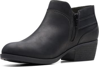 Clarks Shoes for Men, Online Sale up to 54% off