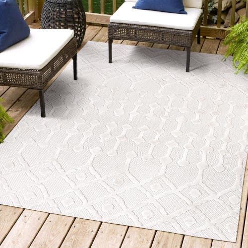 Shop Jonathan Y Peralta Moroccan Diamond Indoor/outdoor Area Rug In Ivory