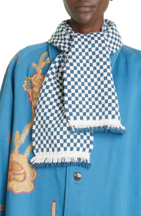 Sienna Miller Shawl  Lv scarf, Lv scarf outfit, Branded outfits