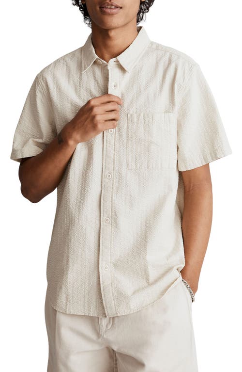Madewell Easy Short Sleeve Seersucker Button-Up Shirt in Bleached Canvas