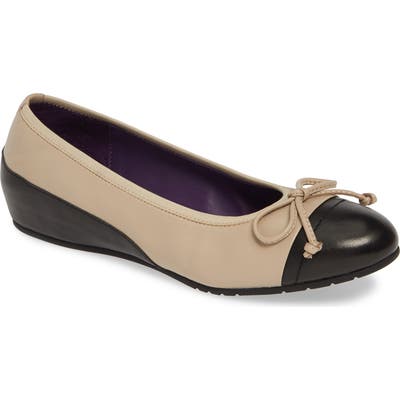 Vaneli Pontus Bow Ballet Wedge- Ivory