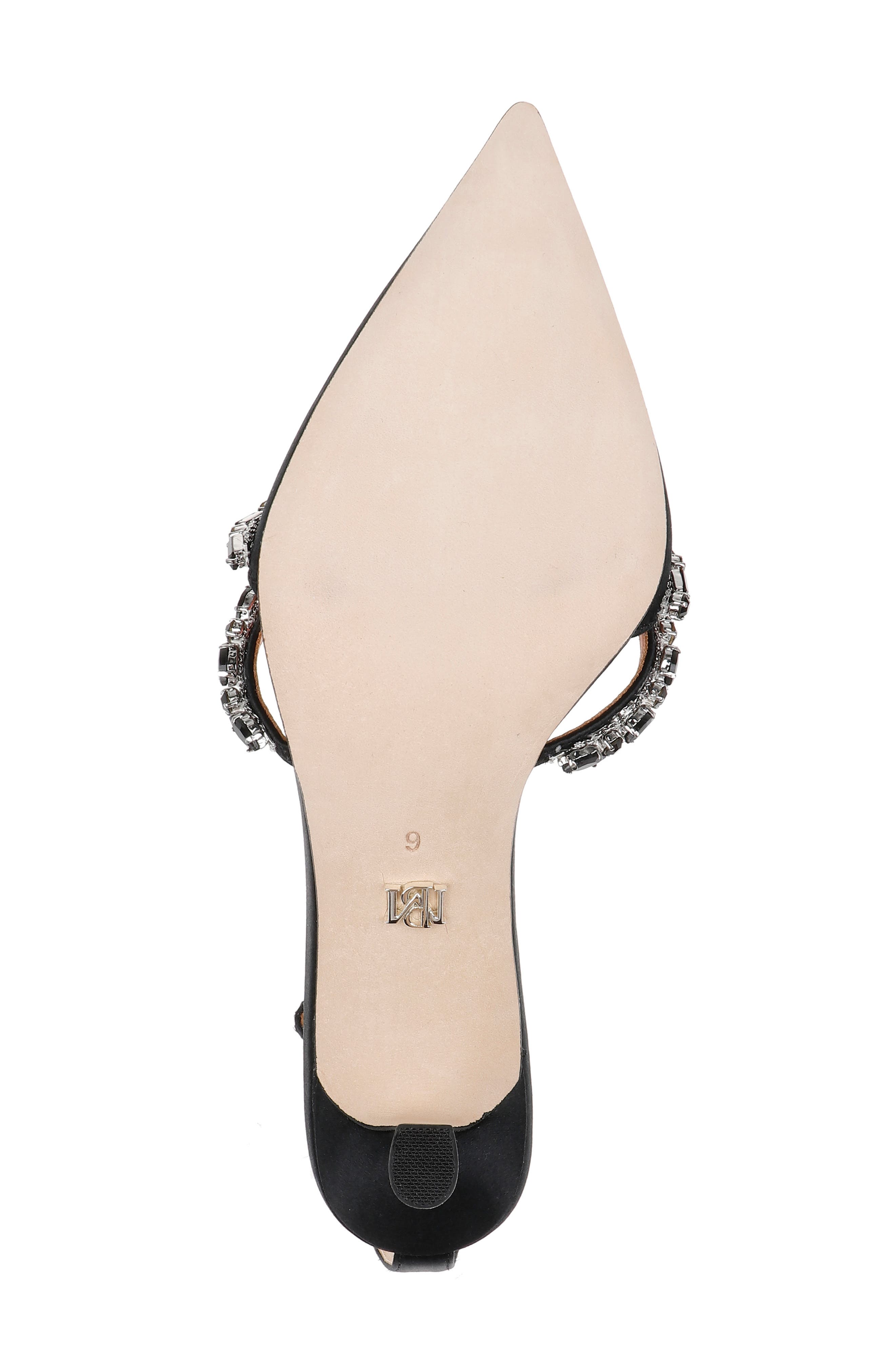 Badgley Mischka Collection Ankle Strap Pointed Toe Pump in Ivory 